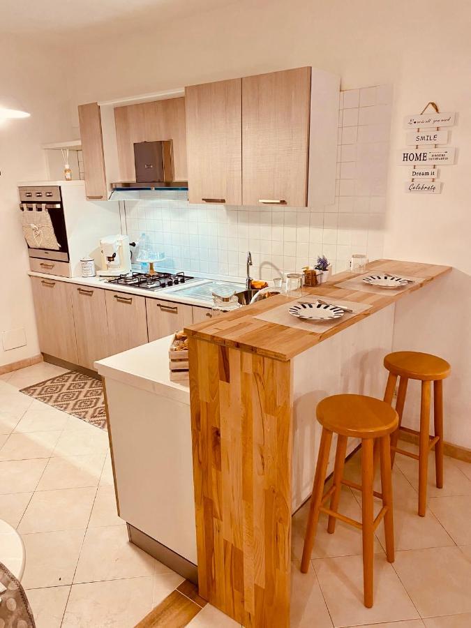 B&B Le Quattro Stagioni La Maddalena  Ngoại thất bức ảnh